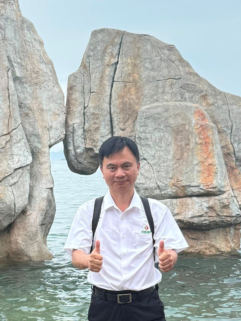海边礁石